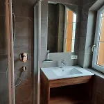 Gundolf Christine Appartement *