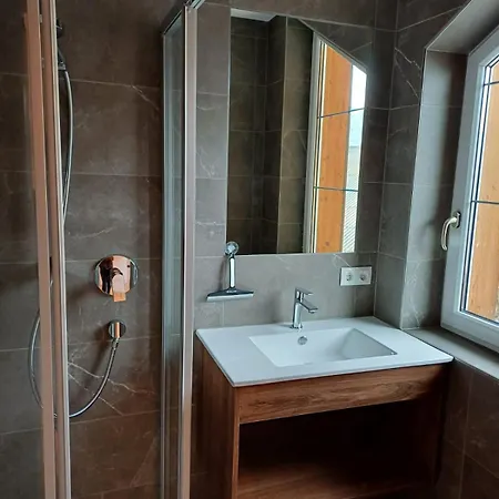 Gundolf Christine Apartamento *