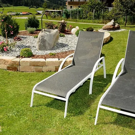 克里斯丁甘道夫公寓 * 阿泽皮茨陶