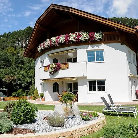Apartamento Gundolf Christine *