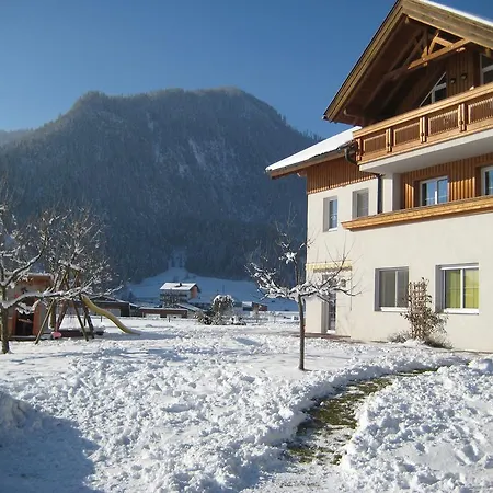 Gundolf Christine Apartment